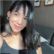 Diseñadora de modas y alta costura especializada en marketing digital